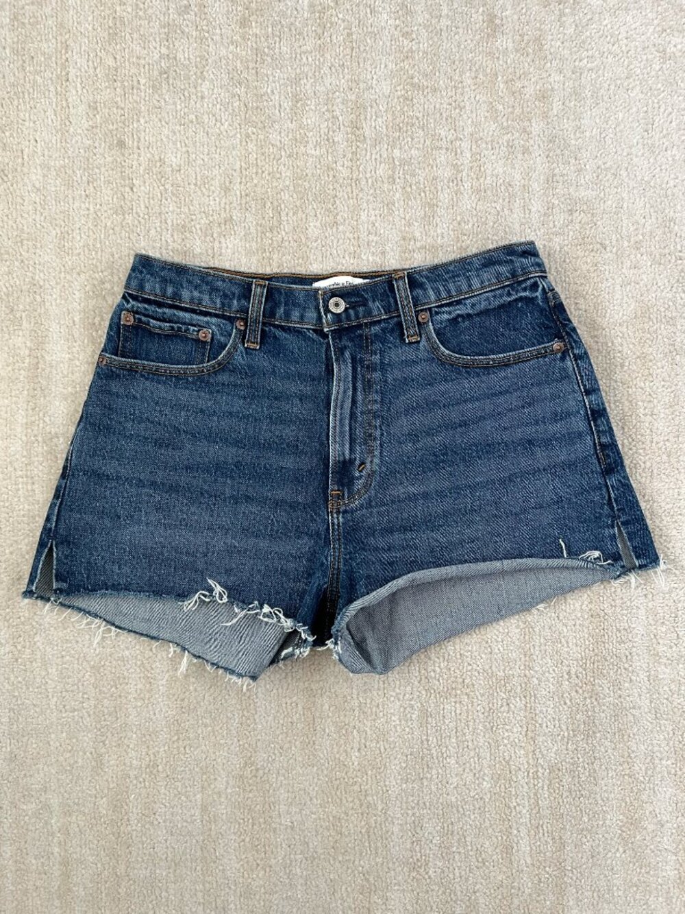 Abercrombie & Fitch Curve Love High Rise Mom Jeans Blue Denim Shorts 29/8